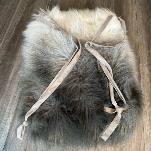 RH Teen (Restoration Hardware) Ombre Kashmir Faux Fur Backpack - Picture 4 of 4